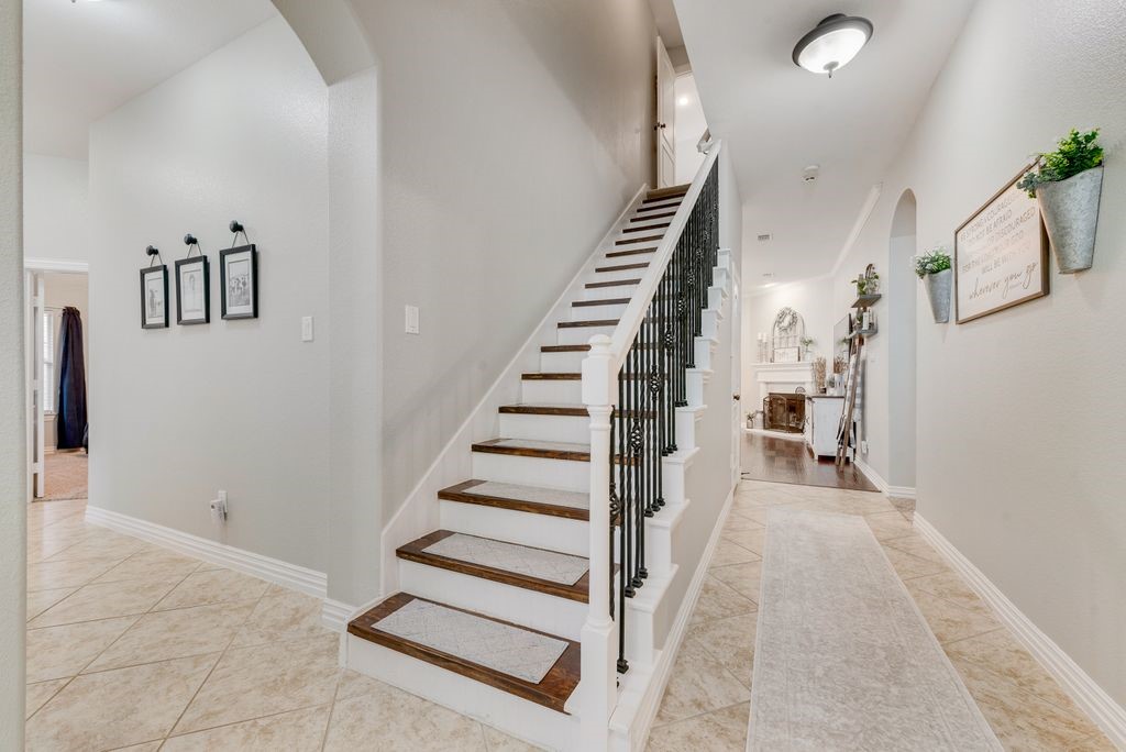 2944 Bahia Grand Prairie TX 75054