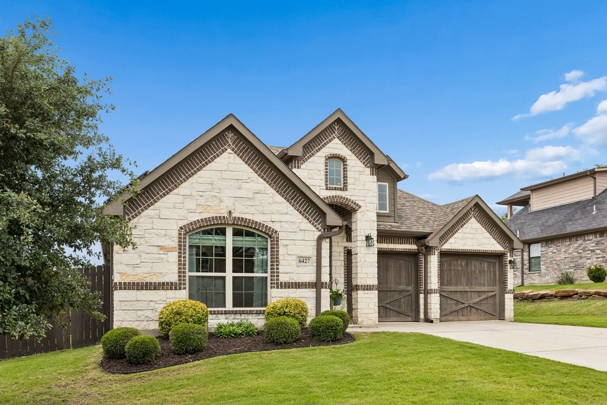 6427 Lake Bluff Drive Dallas TX 75249