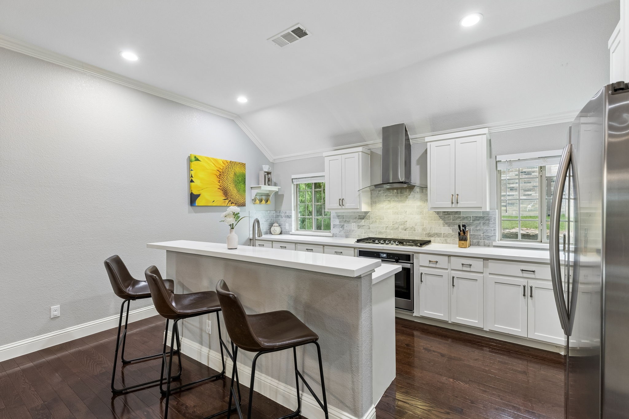 6427 Lake Bluff Drive Dallas TX 75249
