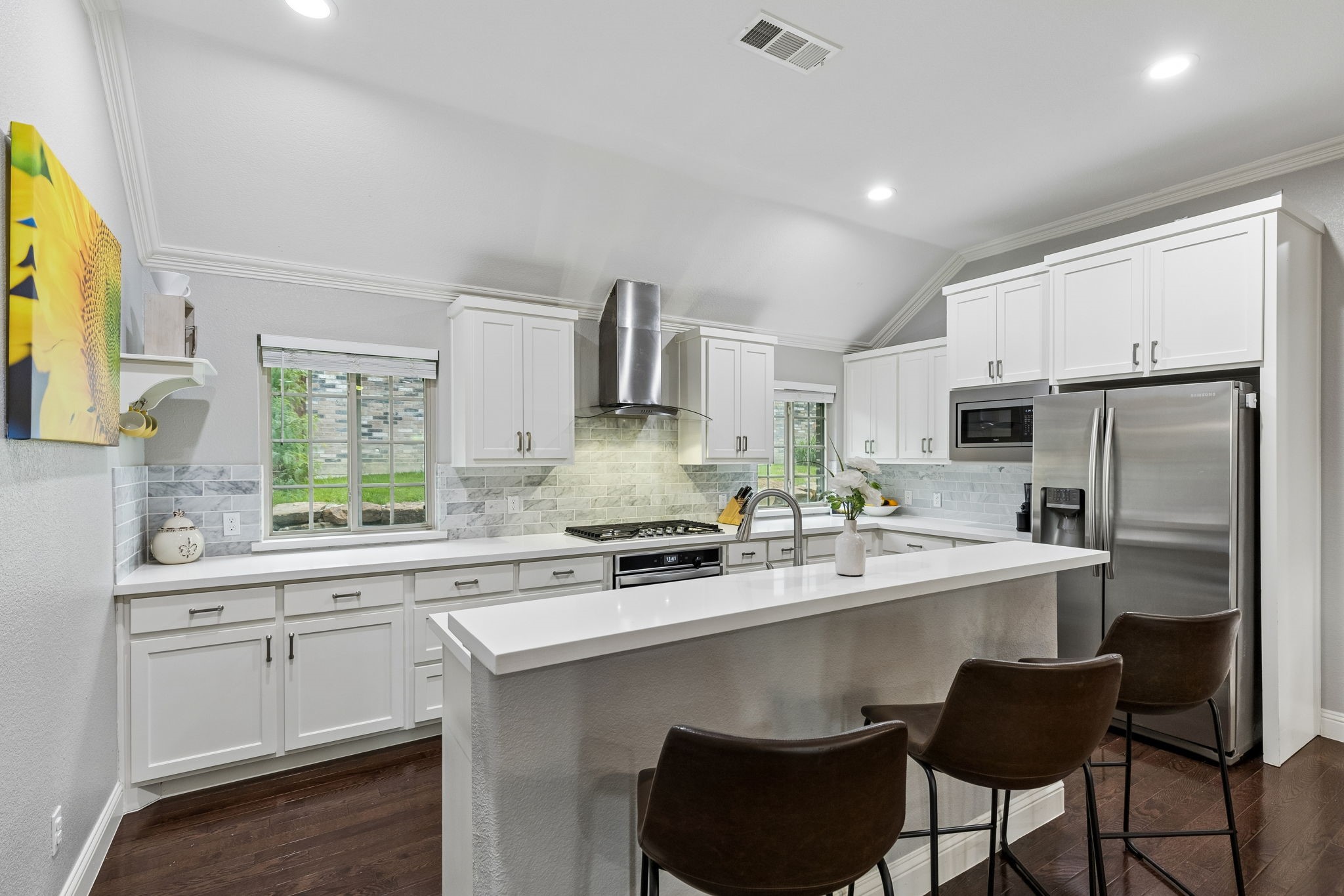 6427 Lake Bluff Drive Dallas TX 75249