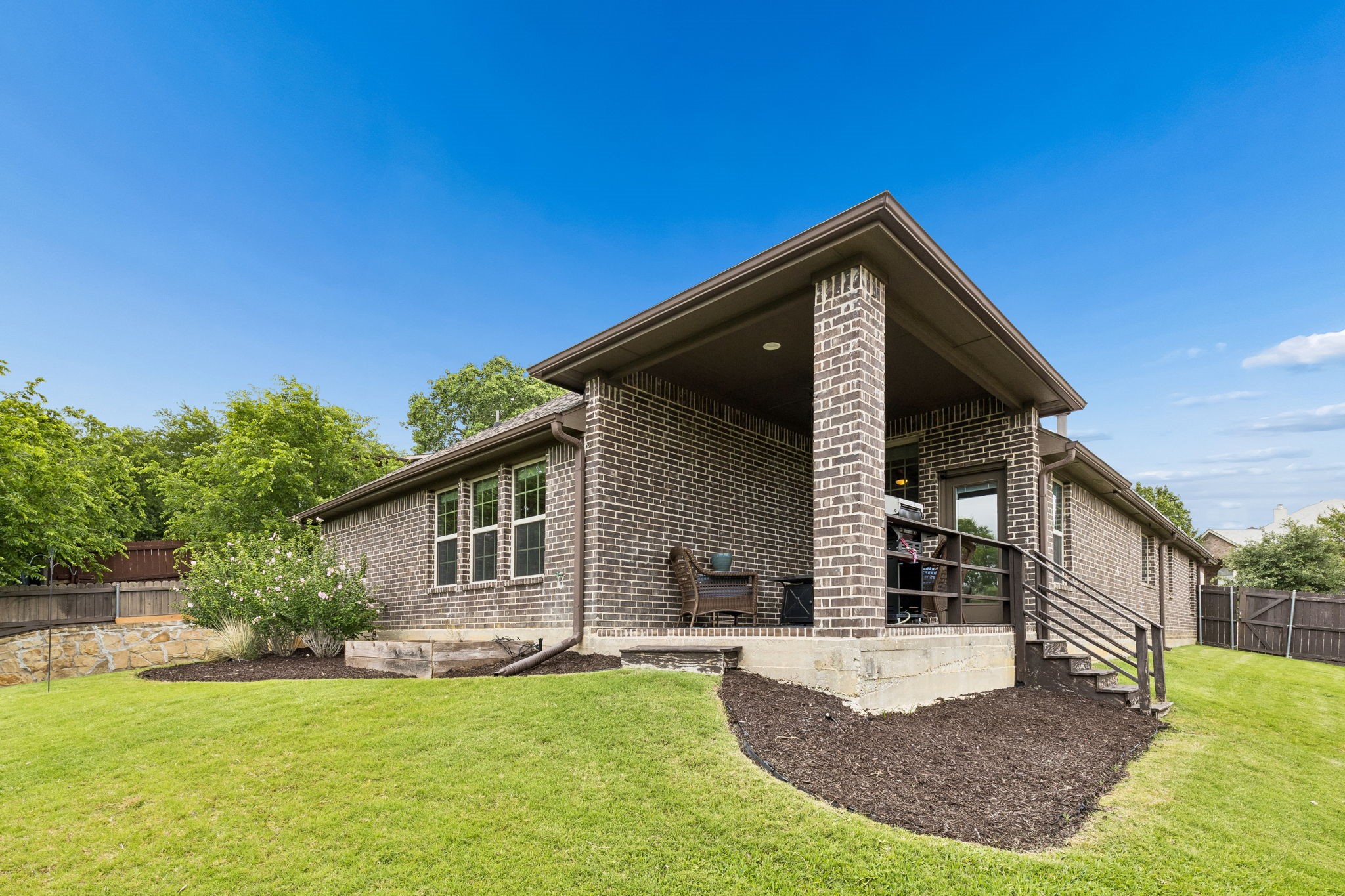 6427 Lake Bluff Drive Dallas TX 75249