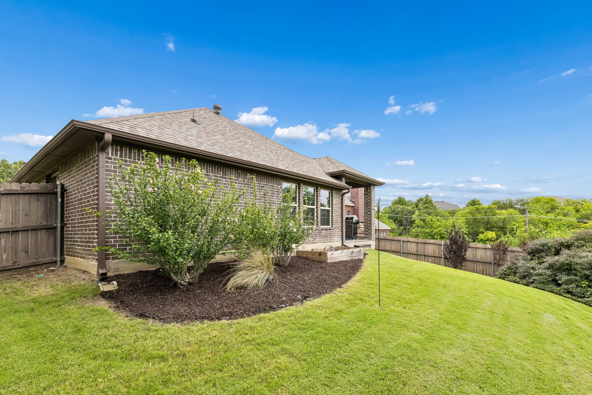6427 Lake Bluff Drive Dallas TX 75249