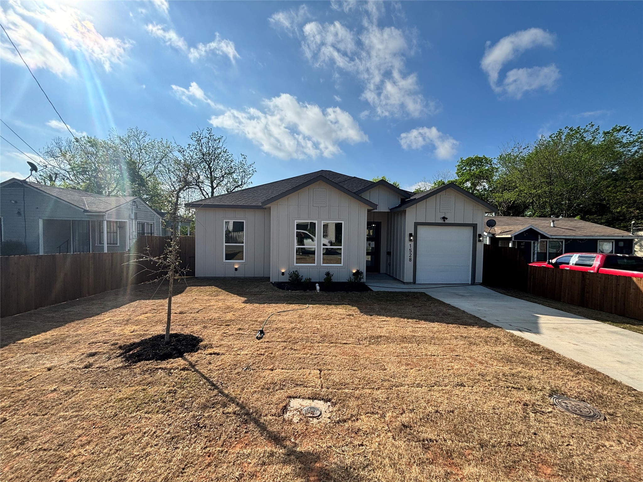 1528 Owega Avenue Dallas TX 75216