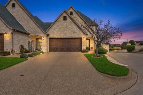 2400 Vineyard Drive Granbury TX 76048