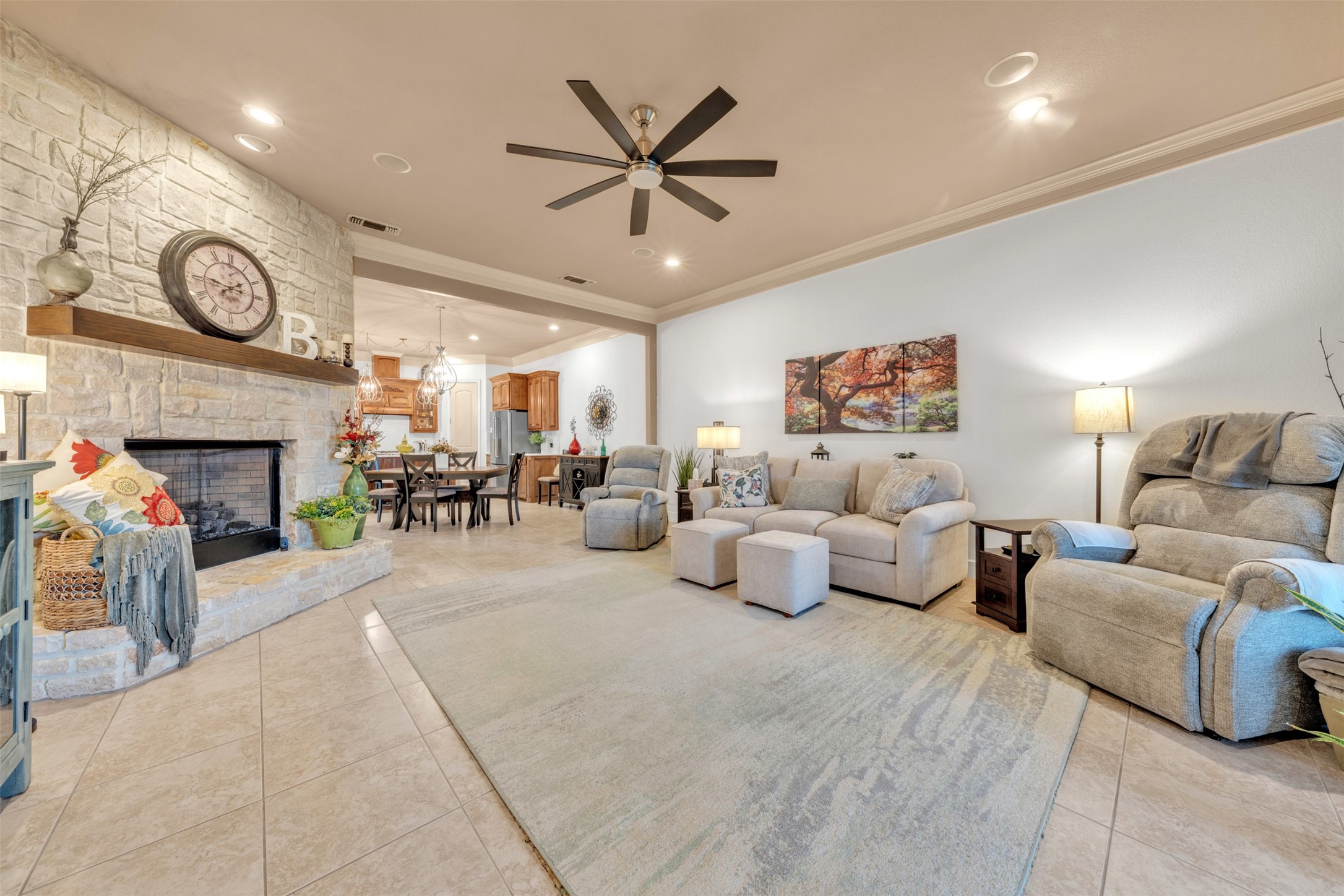 2400 Vineyard Drive Granbury TX 76048