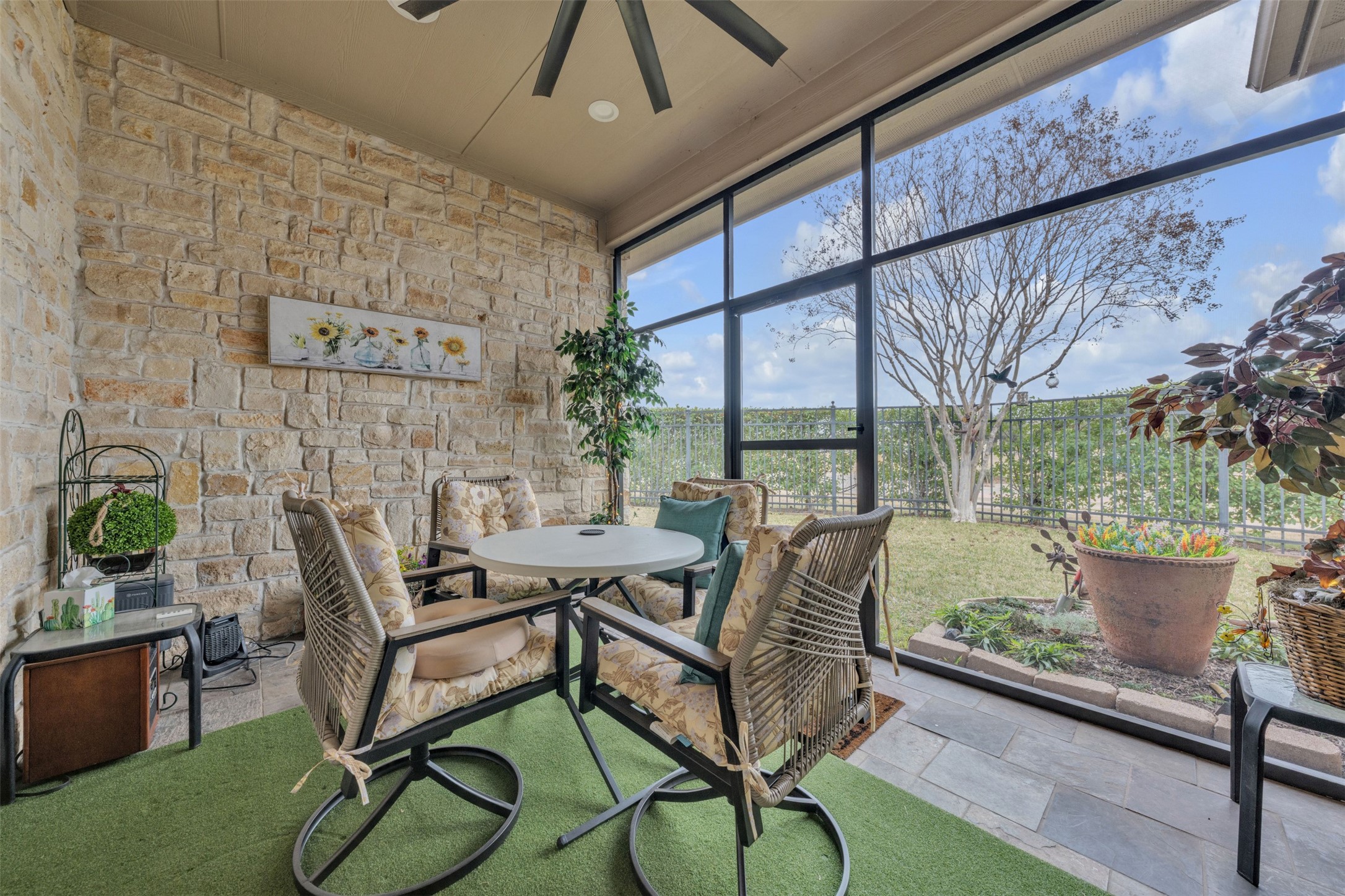 2400 Vineyard Drive Granbury TX 76048