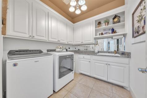 2400 Vineyard Drive Granbury TX 76048