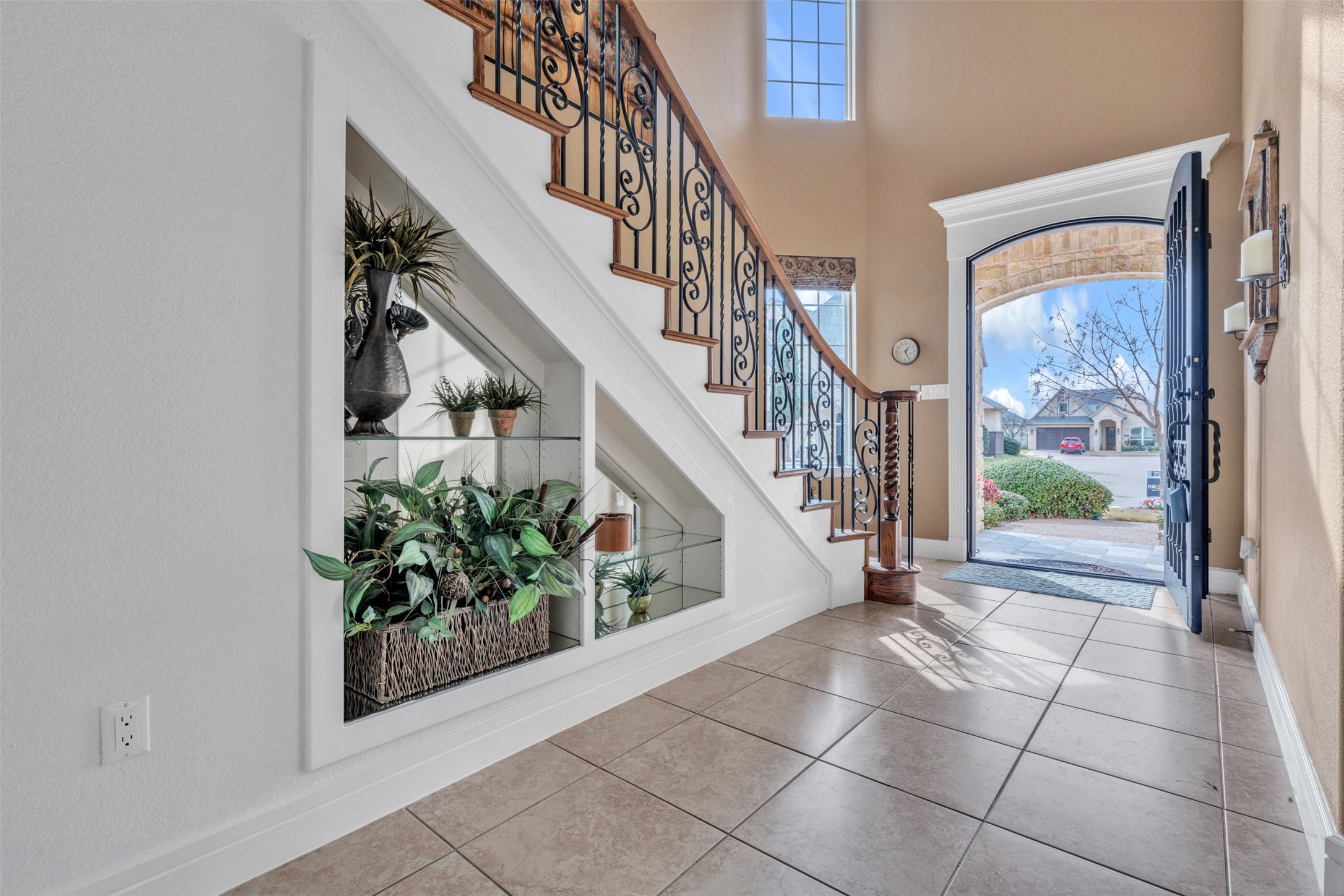 2400 Vineyard Drive Granbury TX 76048
