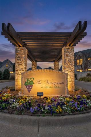 2400 Vineyard Drive Granbury TX 76048