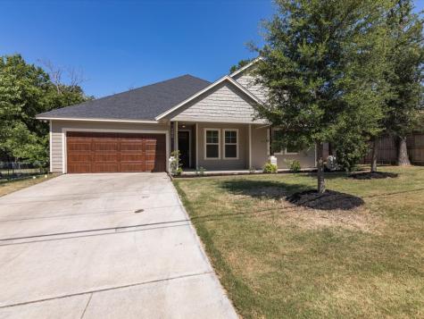 402 N Trinity Street Decatur TX 76234