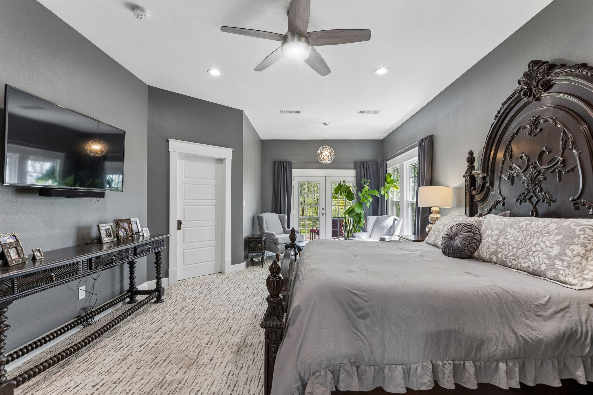 110 S Walnut Roanoke TX 76262