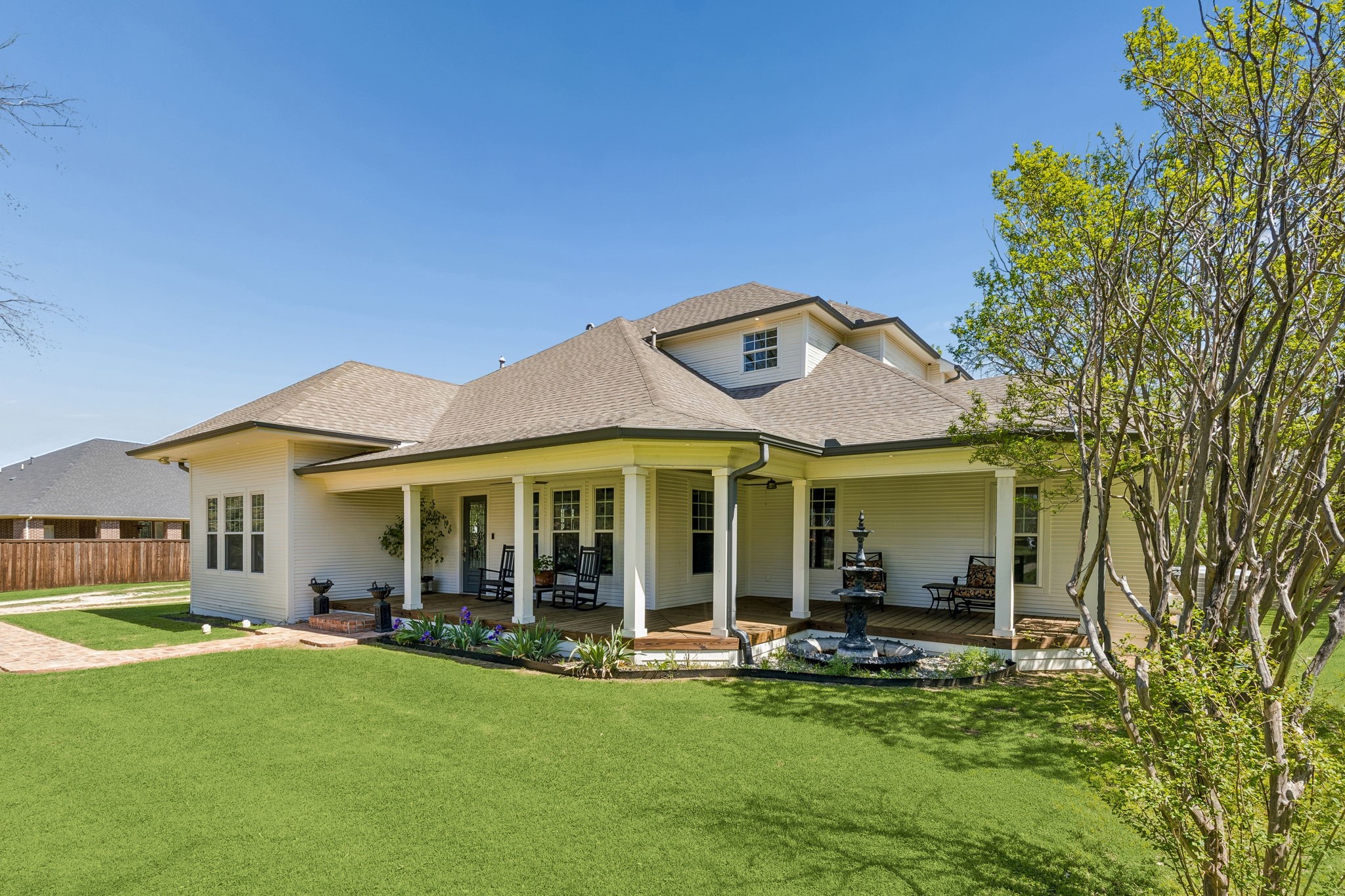 110 S Walnut Roanoke TX 76262