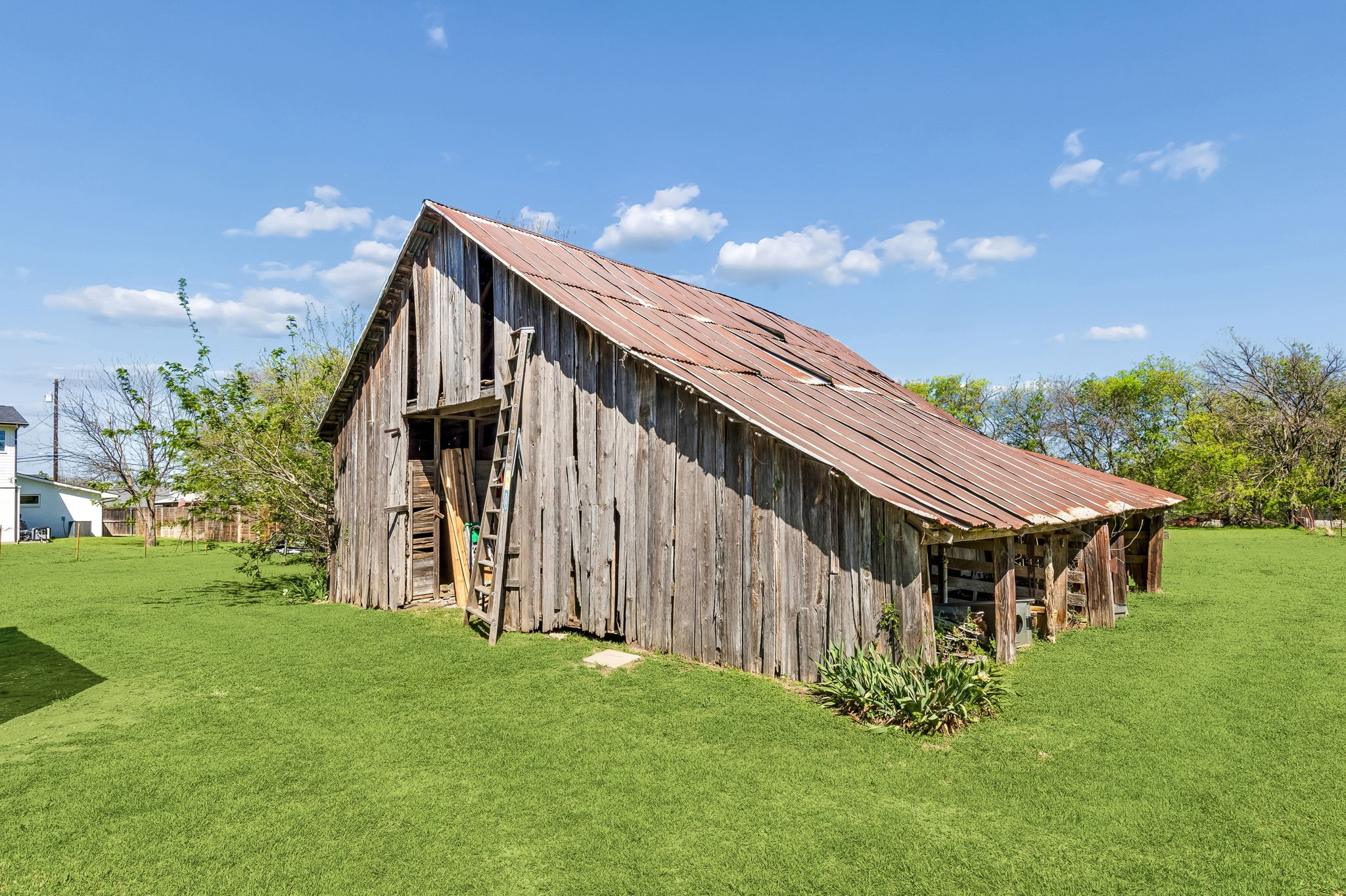 110 S Walnut Roanoke TX 76262