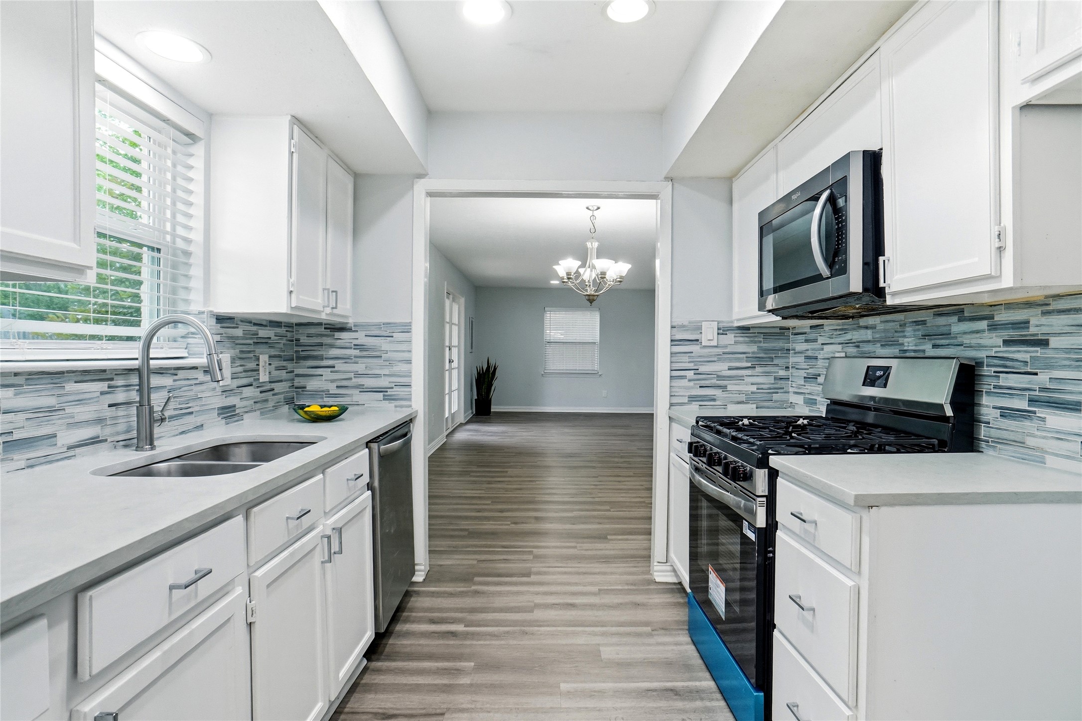 2823 Ermine Way Farmers Branch TX 75234