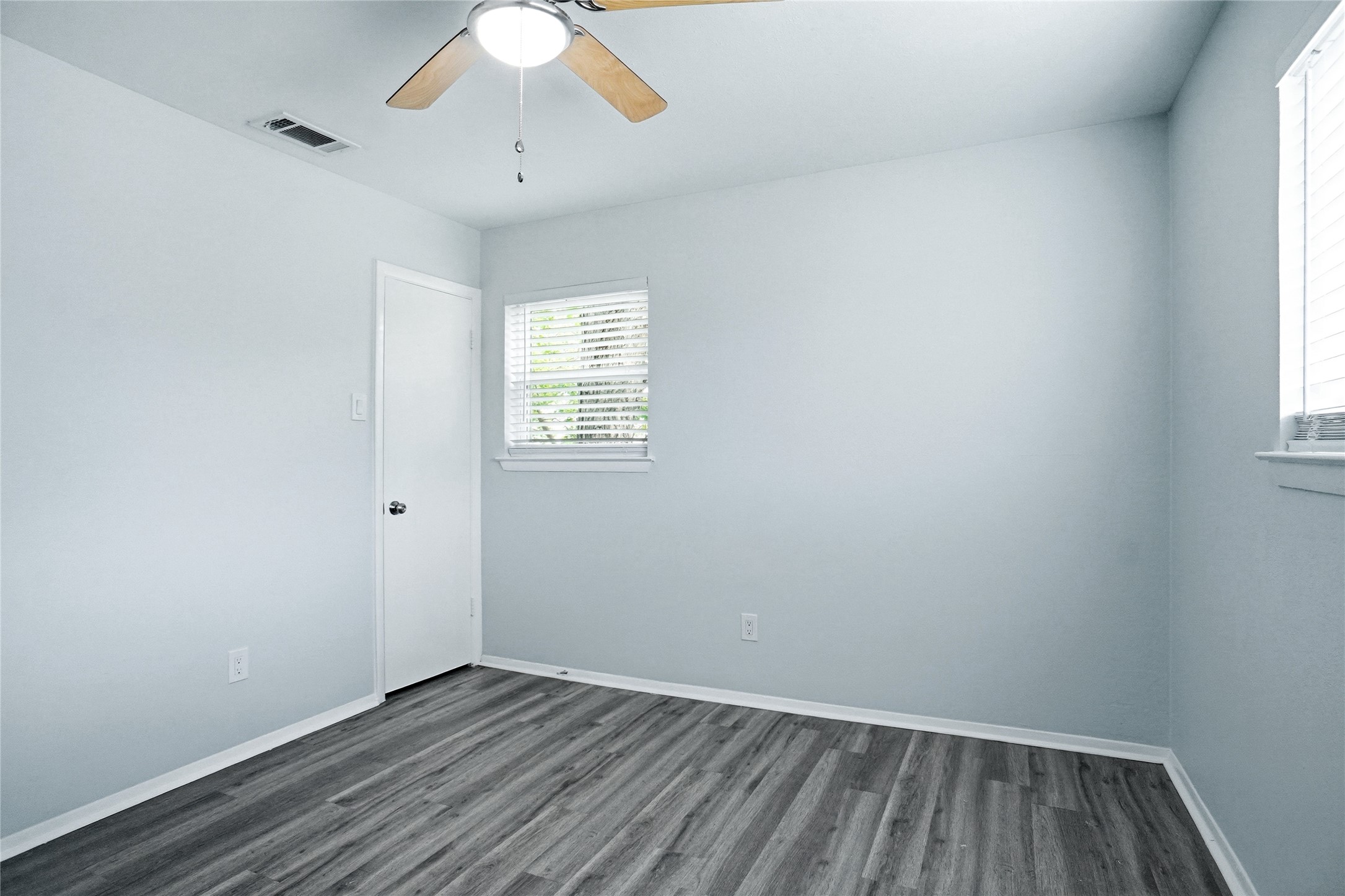 2823 Ermine Way Farmers Branch TX 75234