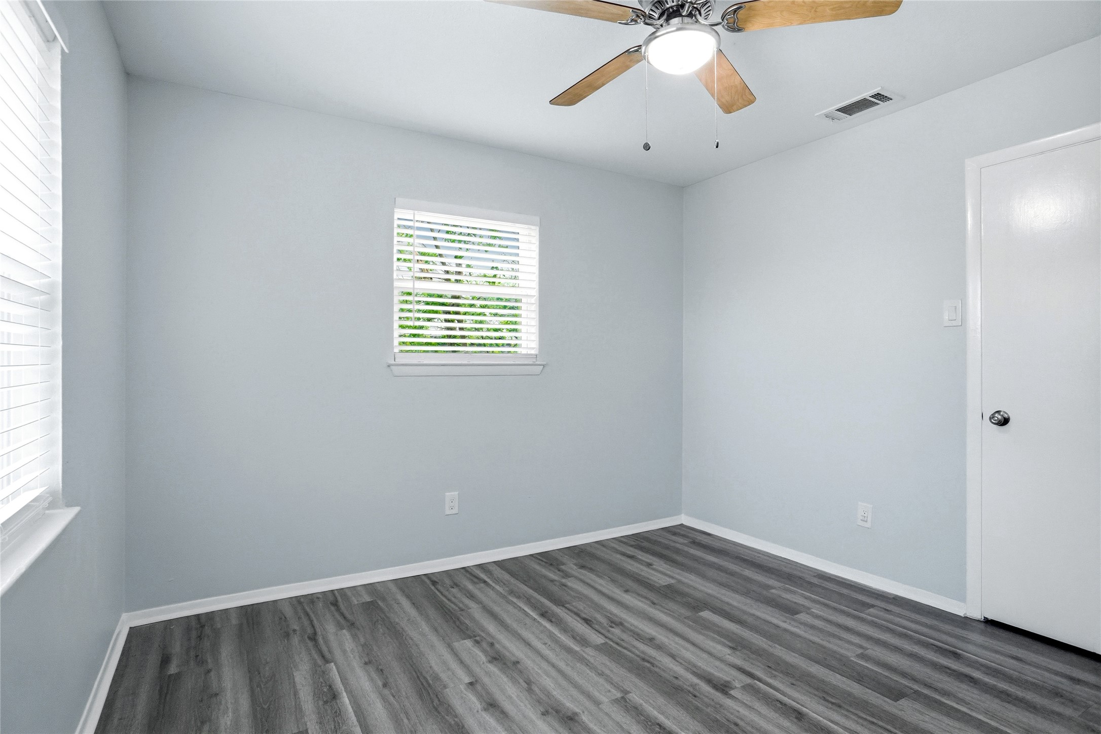 2823 Ermine Way Farmers Branch TX 75234