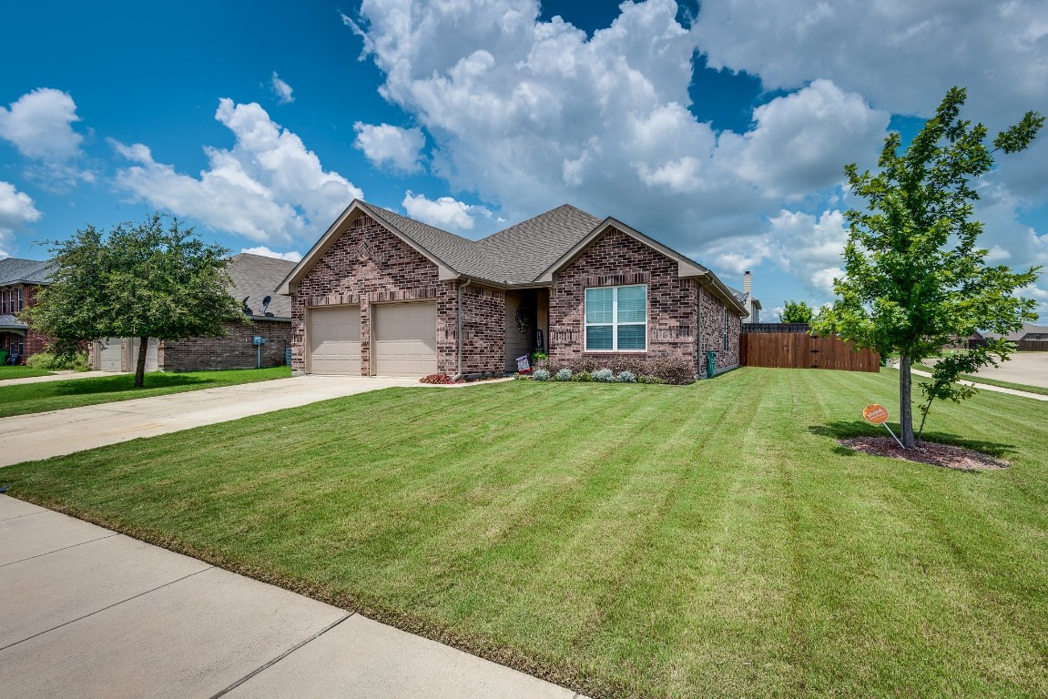 225 Stable Drive Waxahachie TX 75165