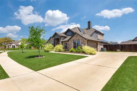 1909 Manzana Way Burleson TX 76028