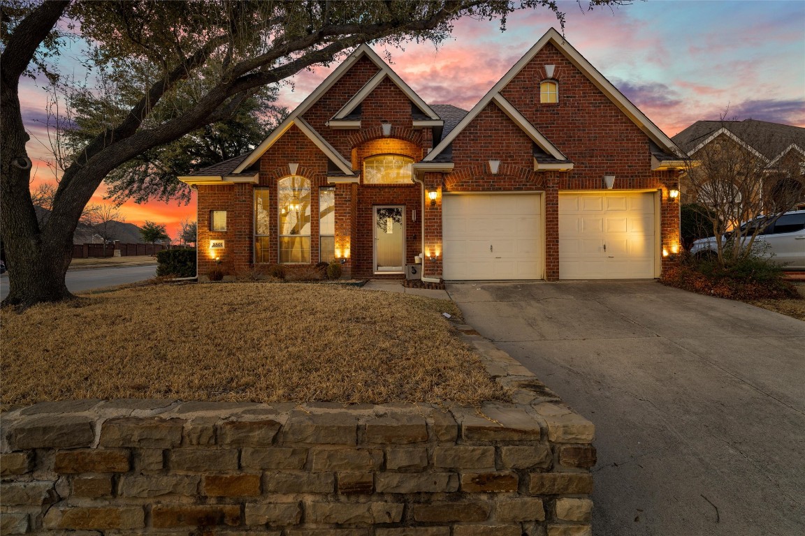 9801 Cliffside Drive Irving TX 75063