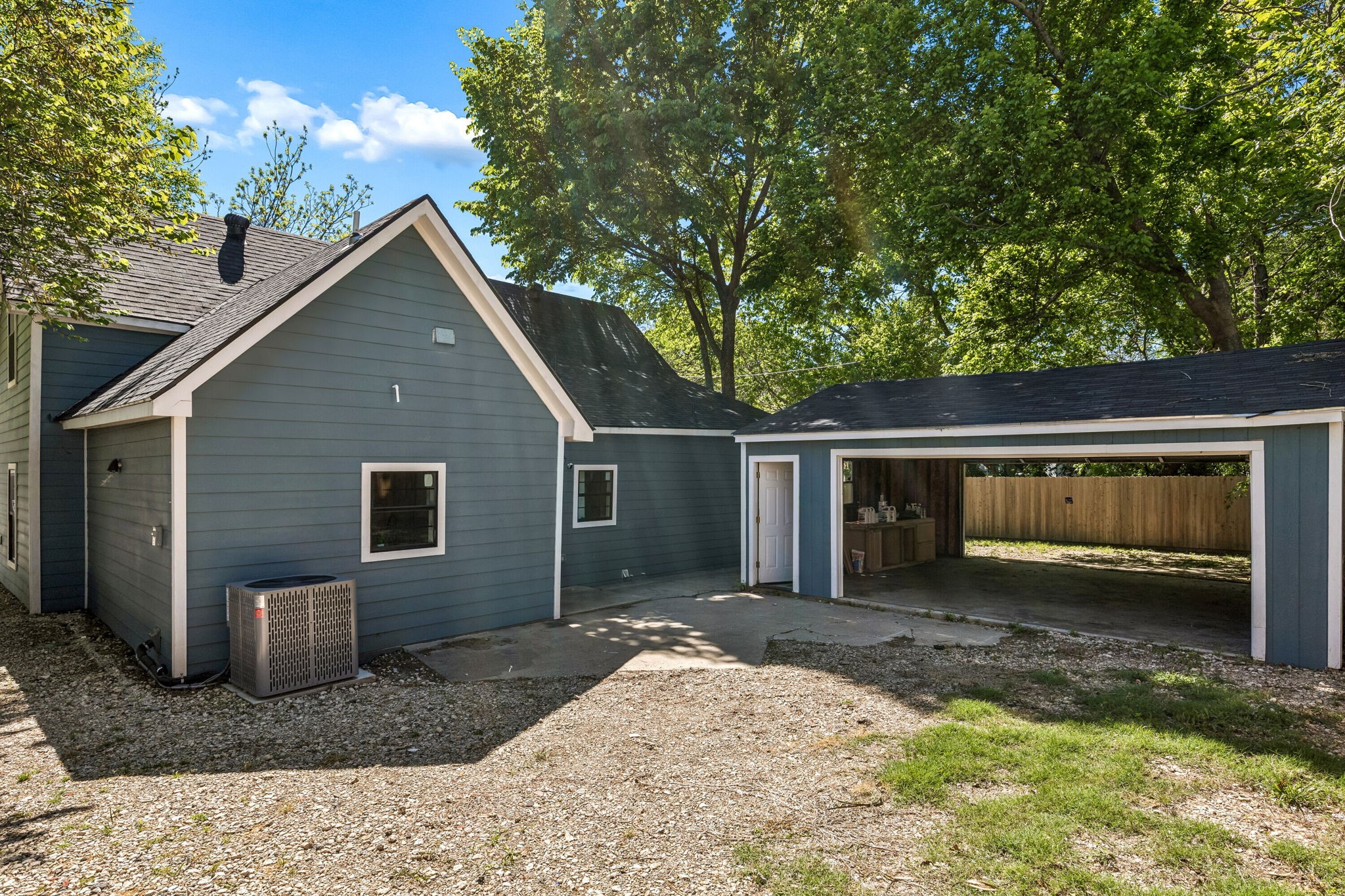 104 W 2nd Street Waxahachie TX 75165