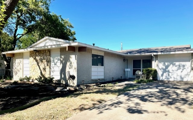 833 Brentwood Lane Richardson TX 75080