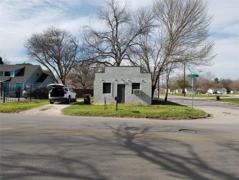 200 Poindexter Avenue Cleburne TX 76033