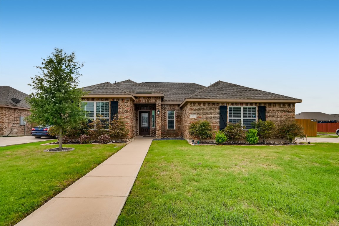 616 Roaring Springs Drive Glenn Heights TX 75154