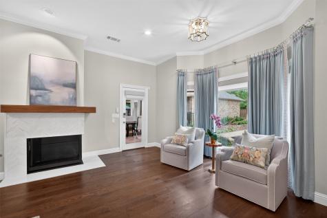 6011 Twin Coves Street Dallas TX 75248