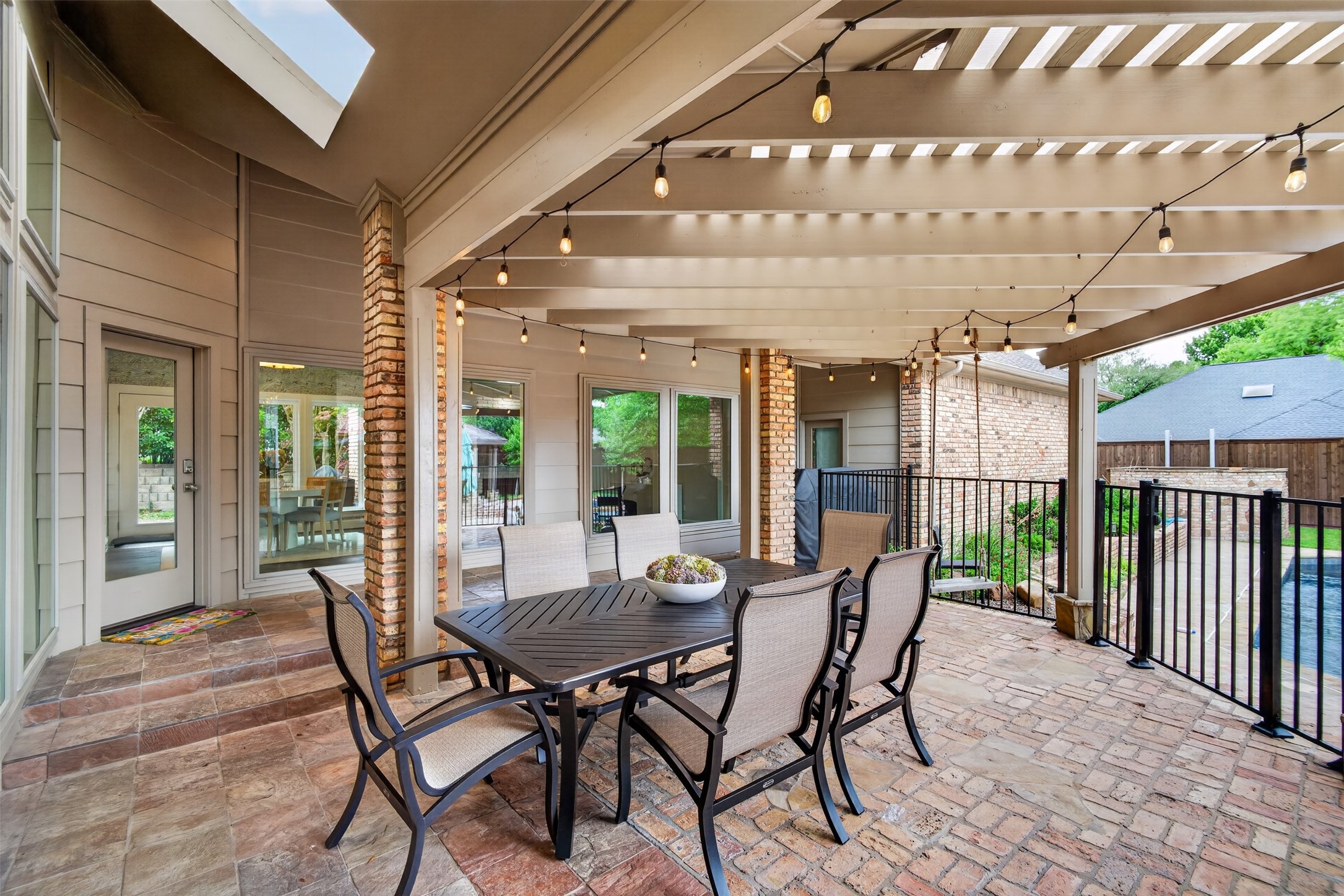 6011 Twin Coves Street Dallas TX 75248