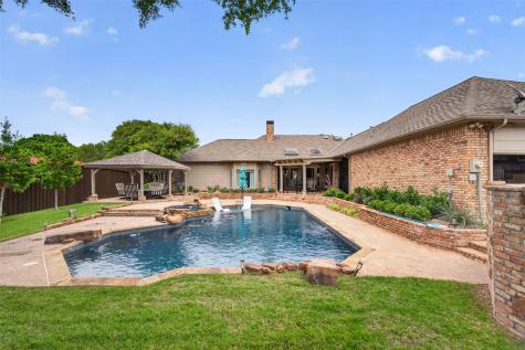 6011 Twin Coves Street Dallas TX 75248