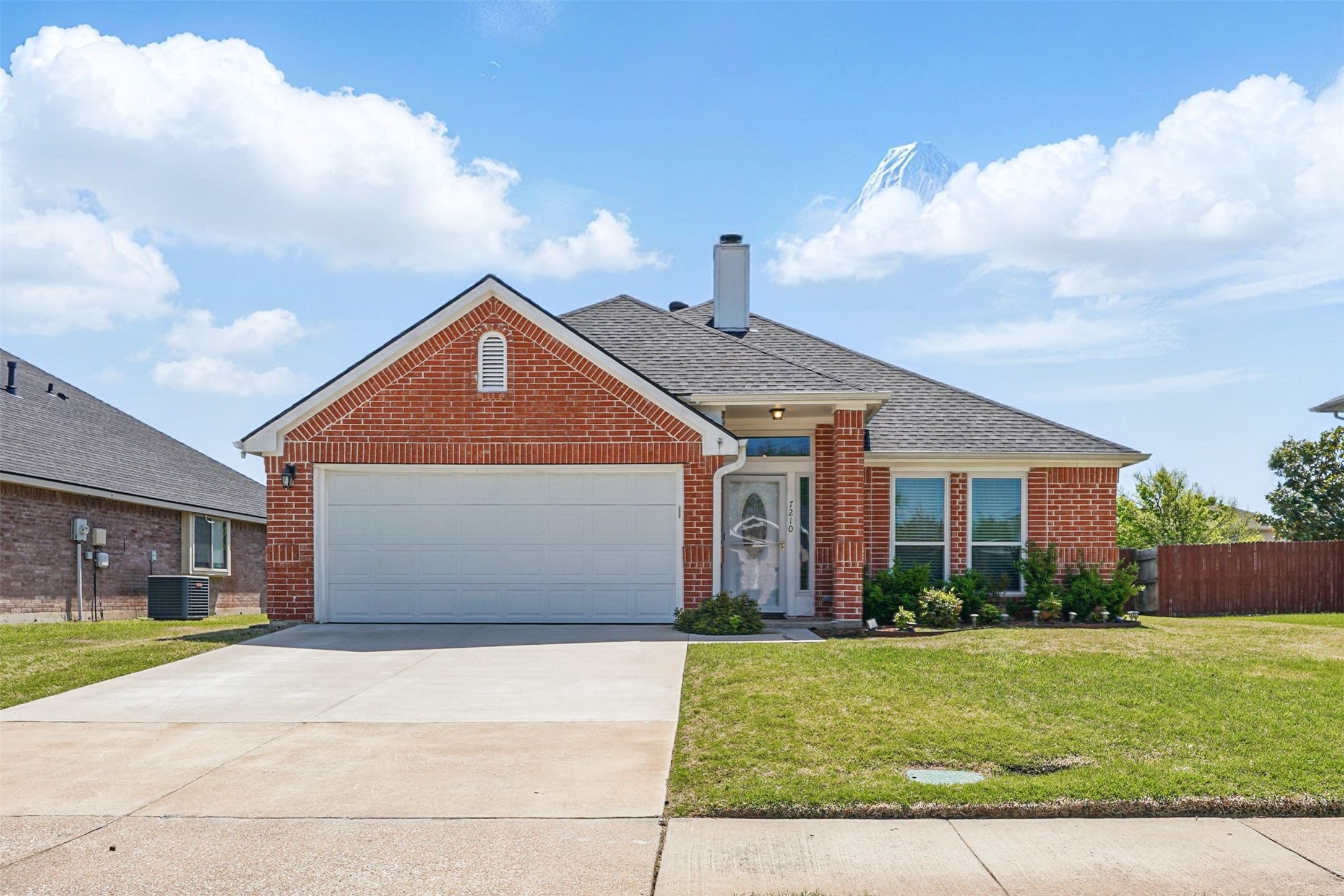 7210 Dartmouth Drive Rowlett TX 75089