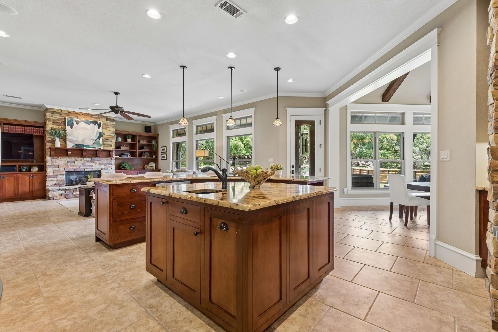 206 Rodeo Drive Azle TX 76020