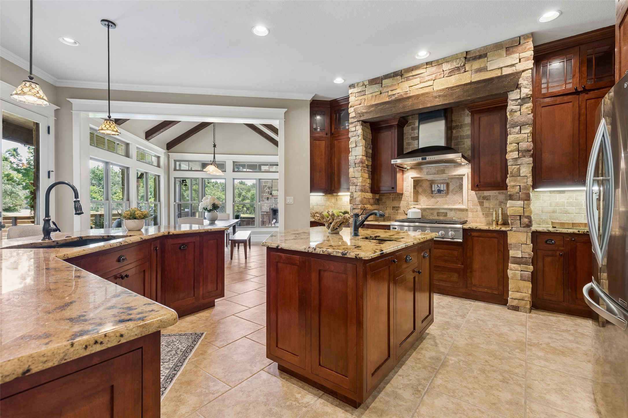 206 Rodeo Drive Azle TX 76020