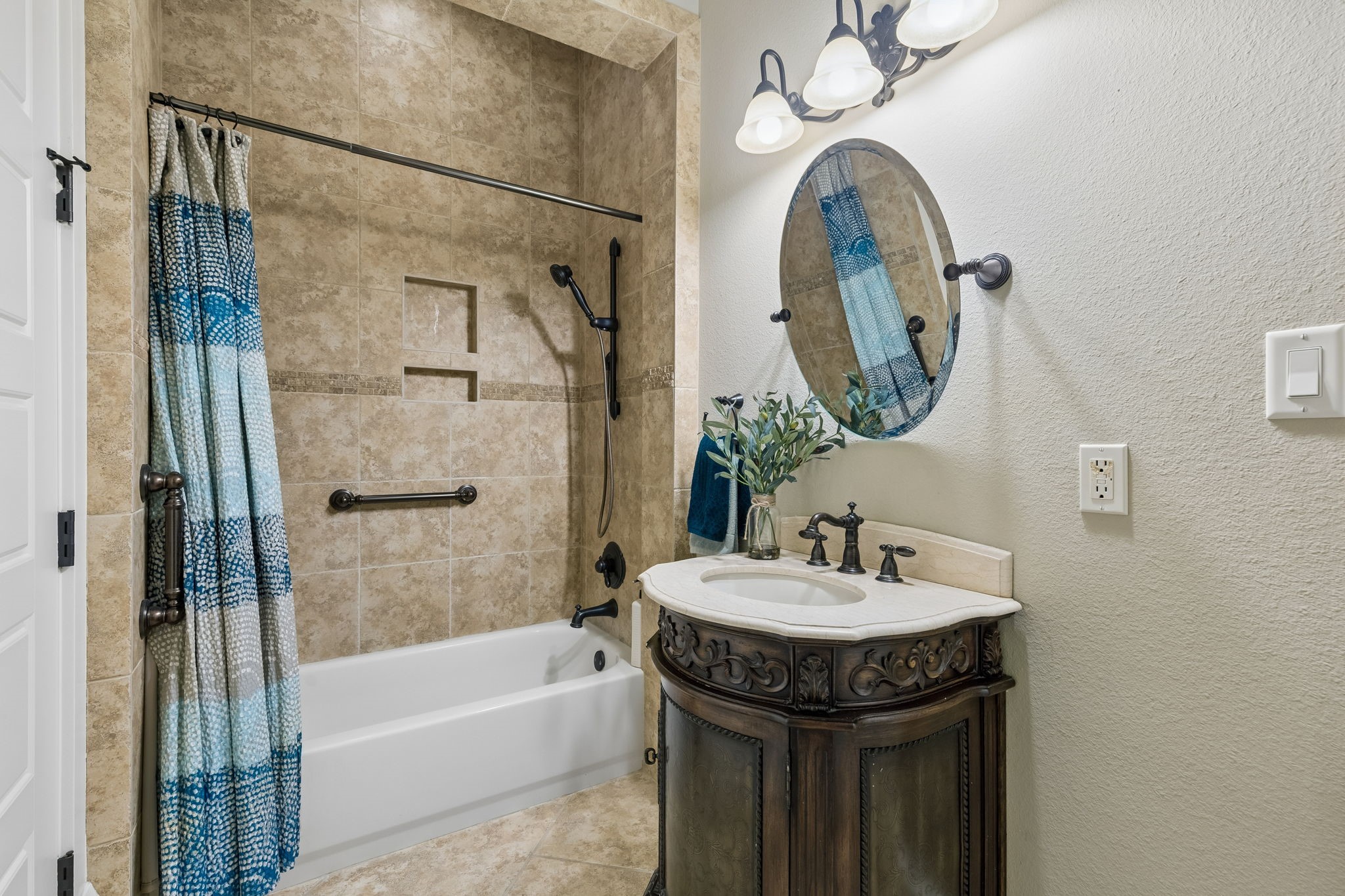 206 Rodeo Drive Azle TX 76020