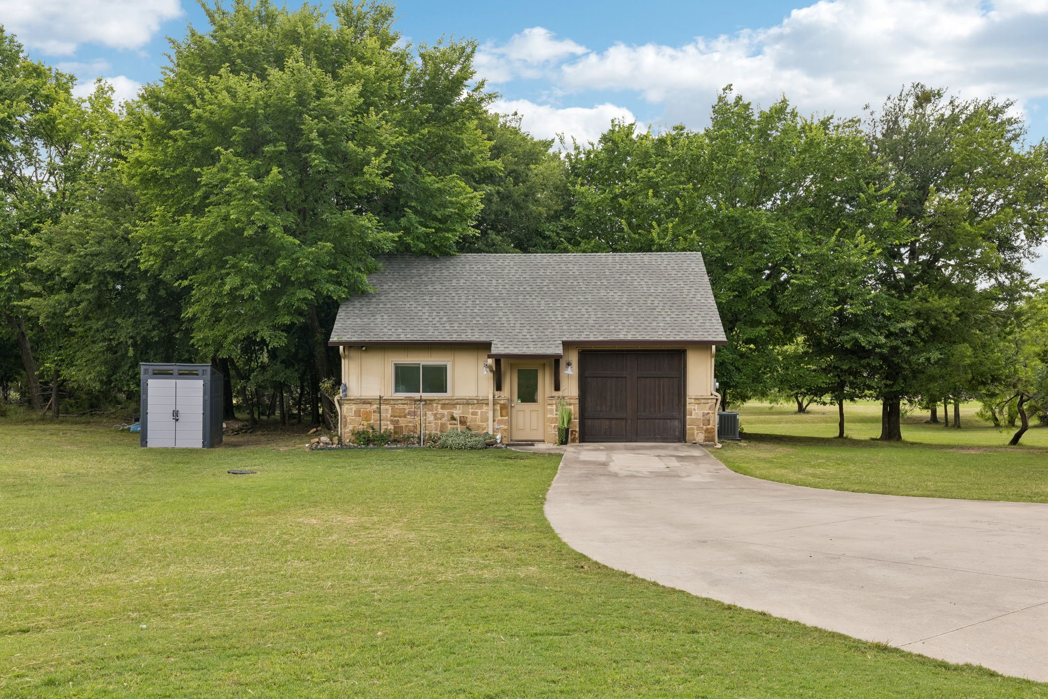 206 Rodeo Drive Azle TX 76020