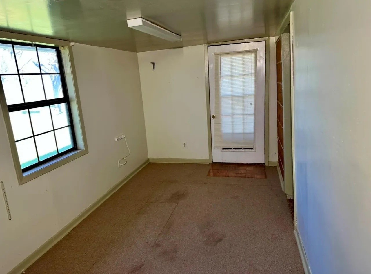 224 W Lowe Avenue De Leon TX 76444