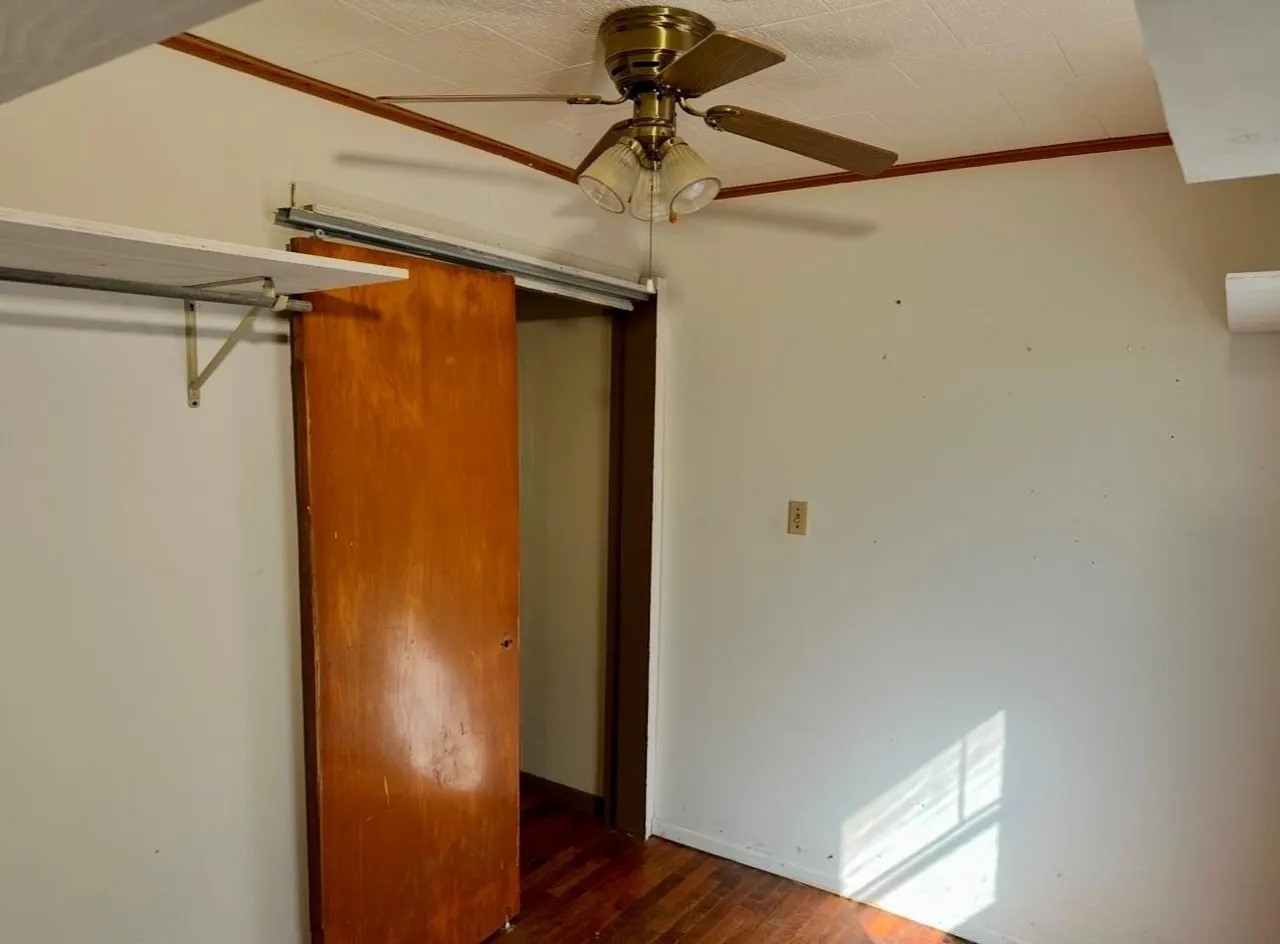 224 W Lowe Avenue De Leon TX 76444