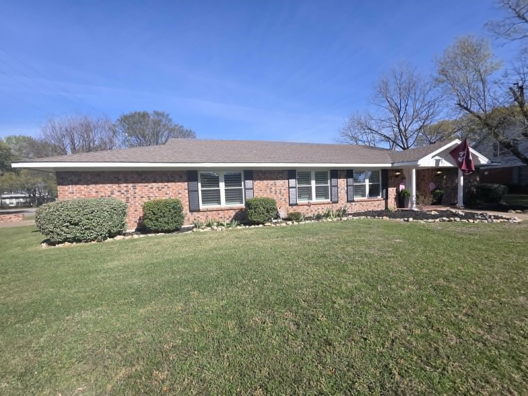 901 Hillandale Street Mexia TX 76667