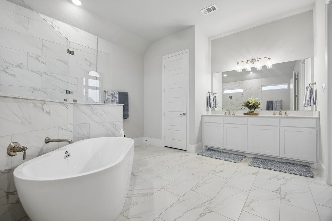4037 Lagos Drive Midlothian TX 76065