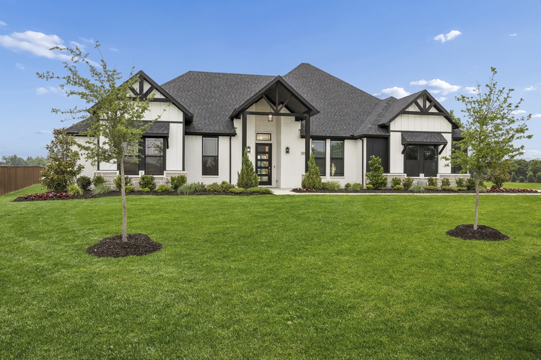 4037 Lagos Drive Midlothian TX 76065