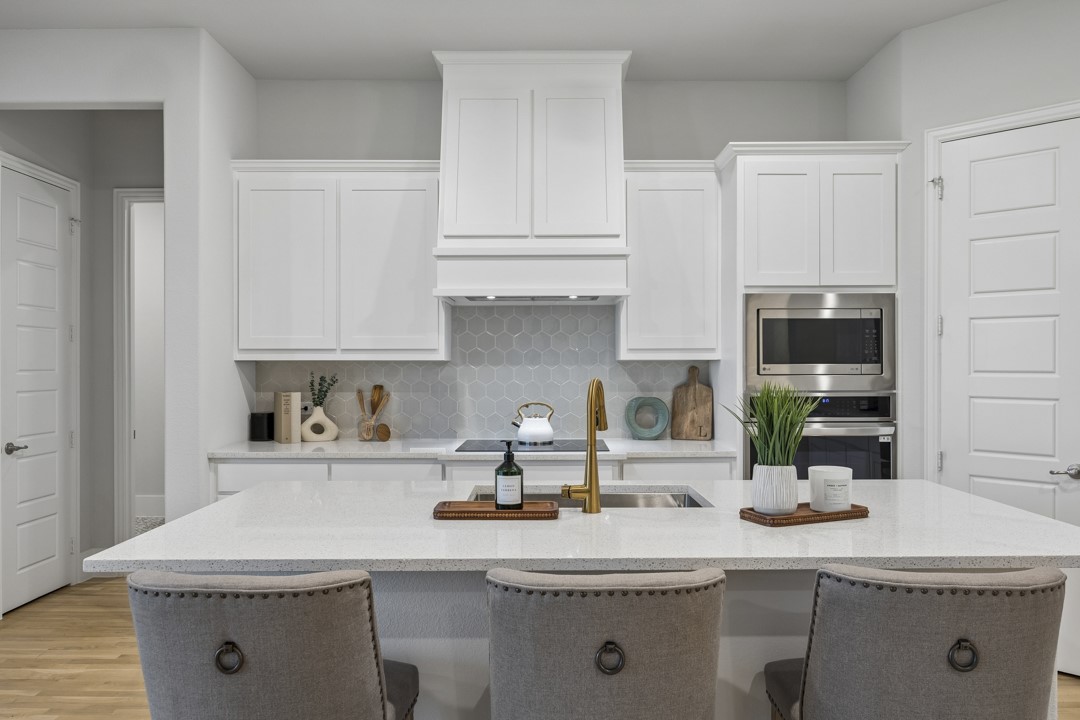 4037 Lagos Drive Midlothian TX 76065