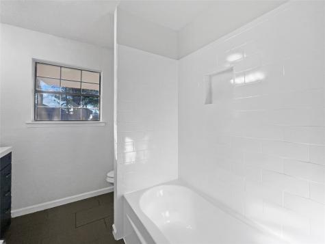 464 W Fulton Street Van Alstyne TX 75495