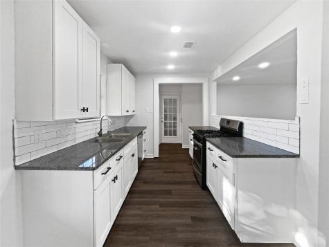 464 W Fulton Street Van Alstyne TX 75495