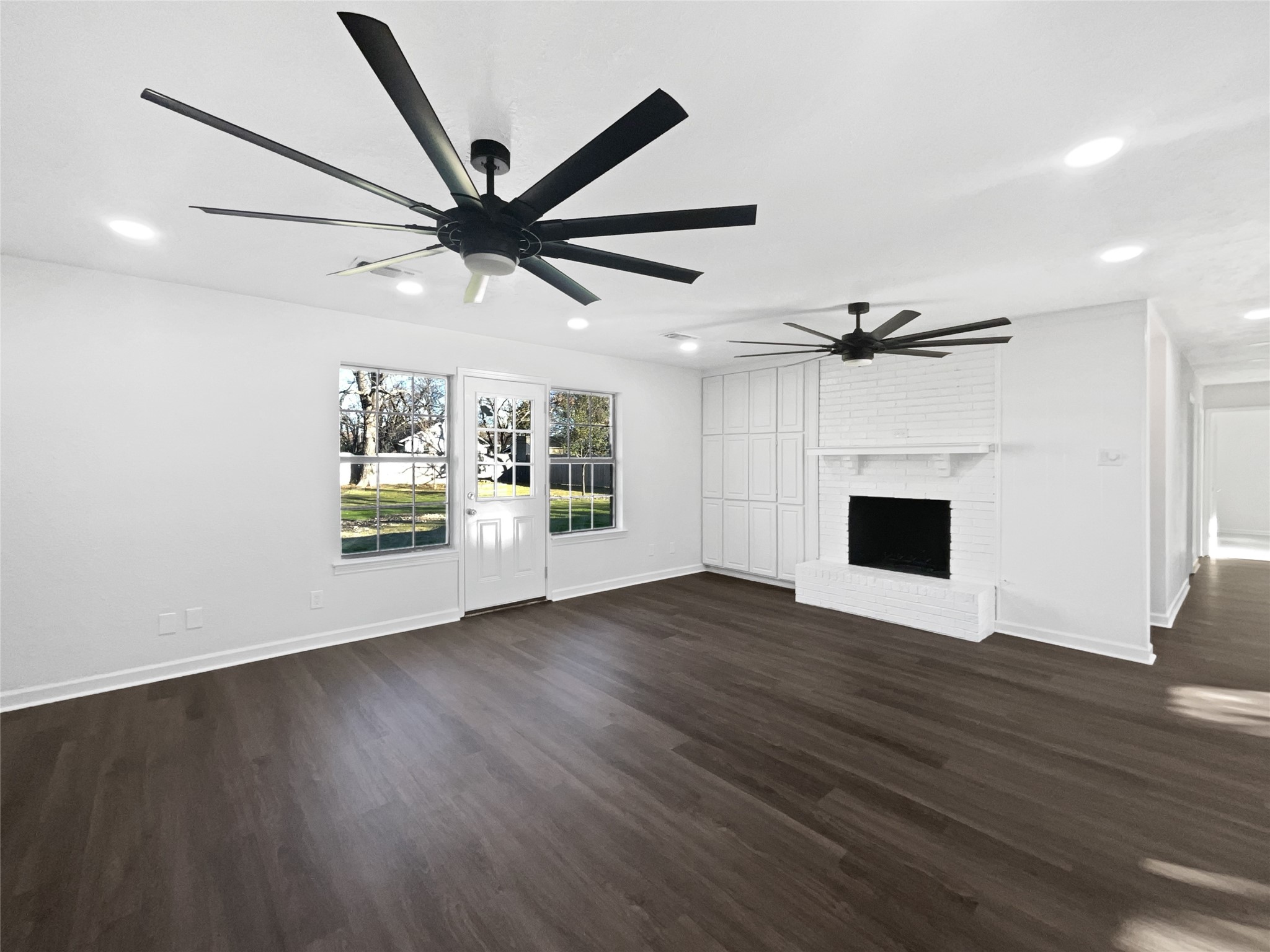 464 W Fulton Street Van Alstyne TX 75495