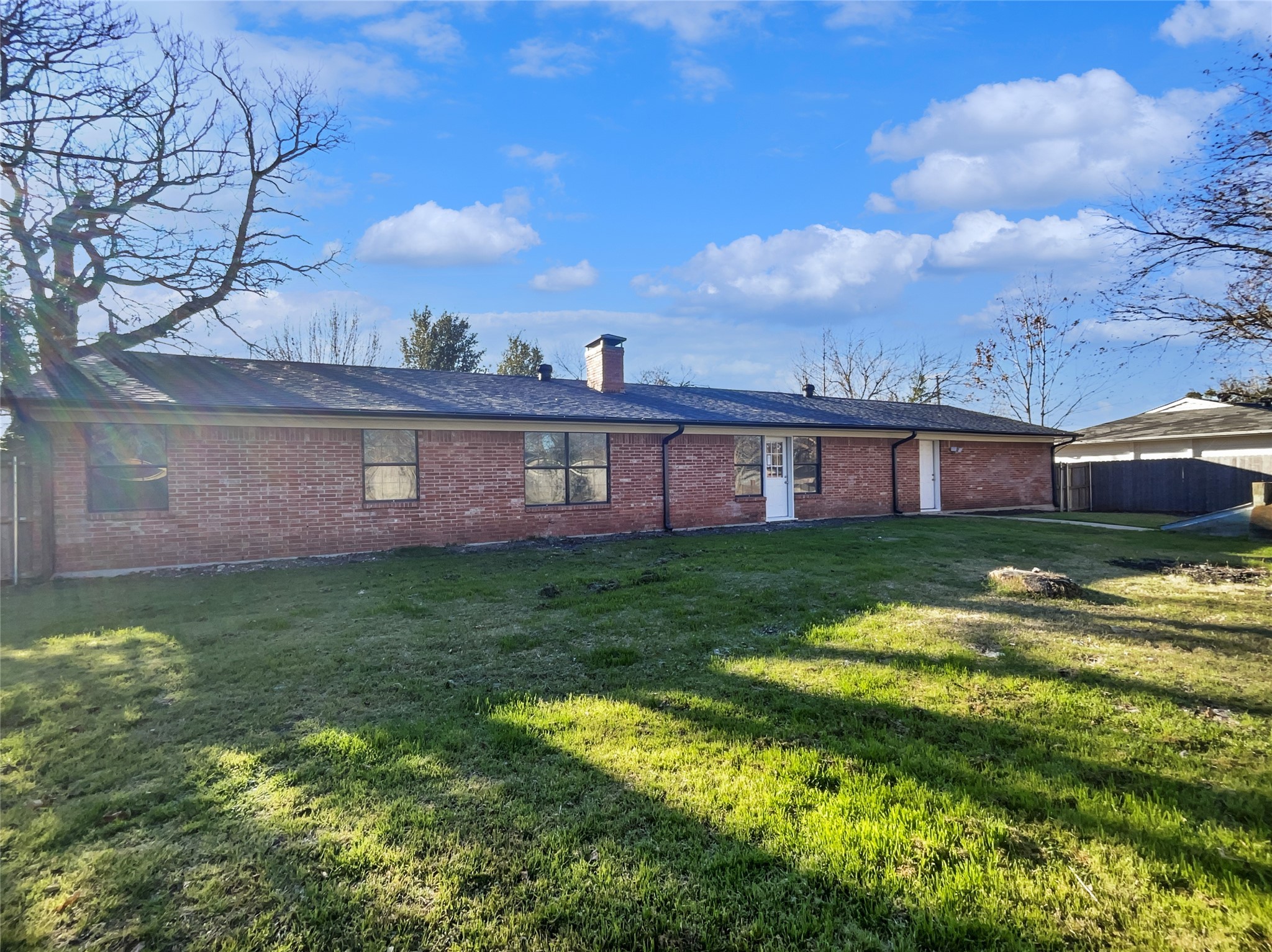 464 W Fulton Street Van Alstyne TX 75495