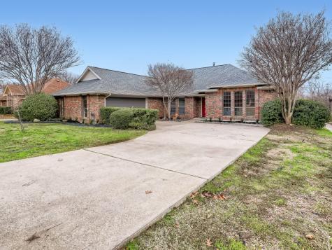 2117 Meadowview Drive Garland TX 75043