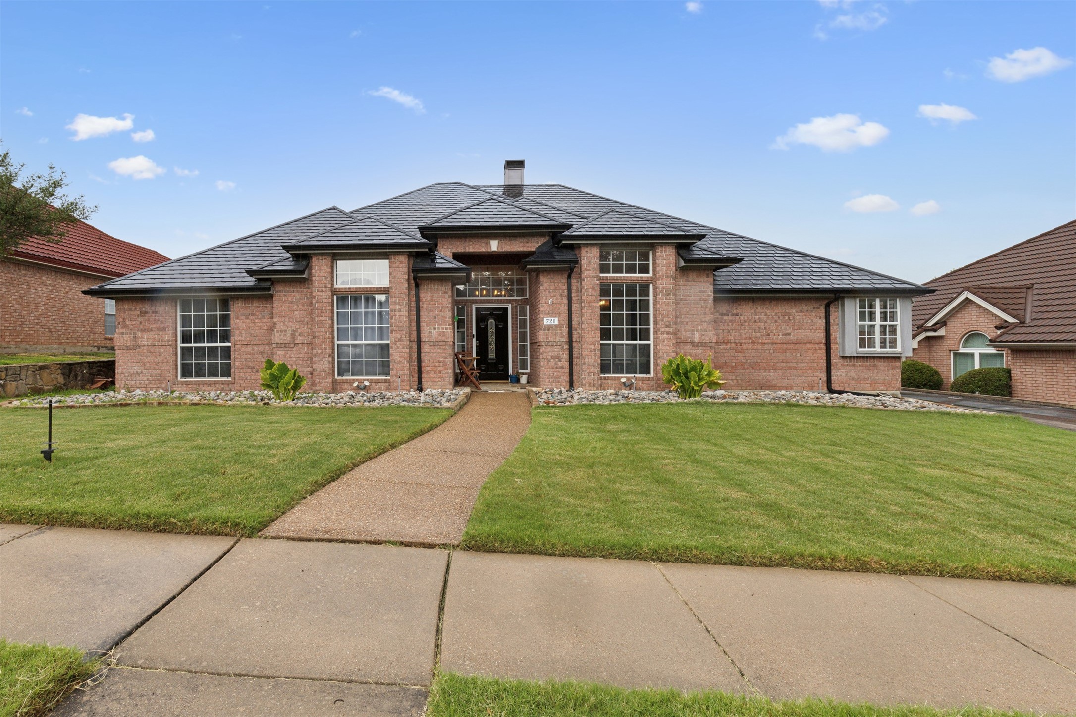 720 Evergreen Drive Hurst TX 76054