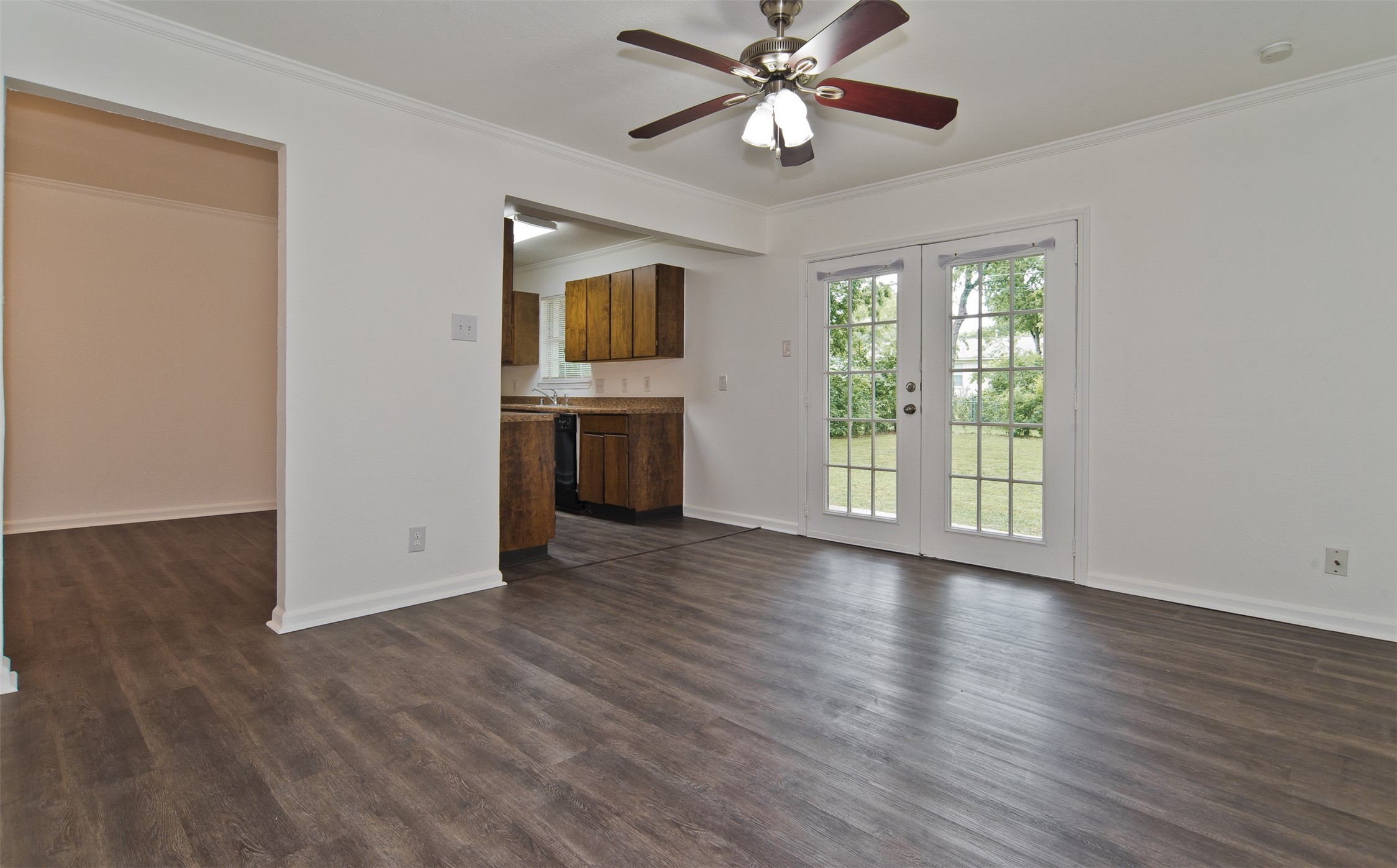 3433 Moon Drive Mesquite TX 75150