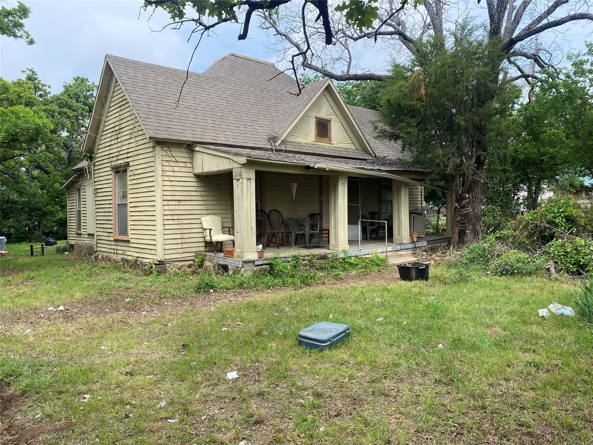 206 N 1st Street Bangs TX 76823