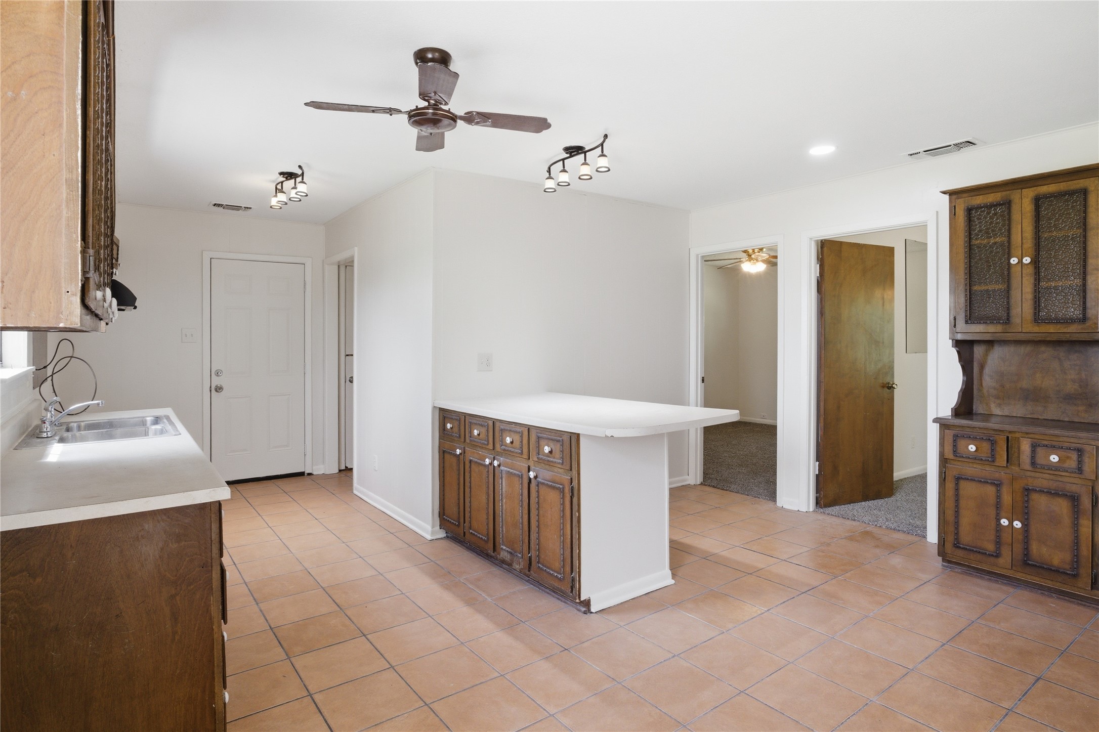 557 Fm 196 Pattonville TX 75468